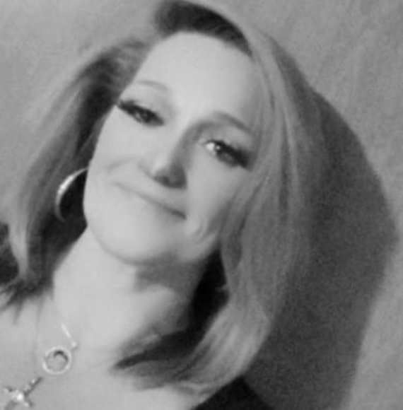 Meet your Posher, Sandra - Picture 1 of 1